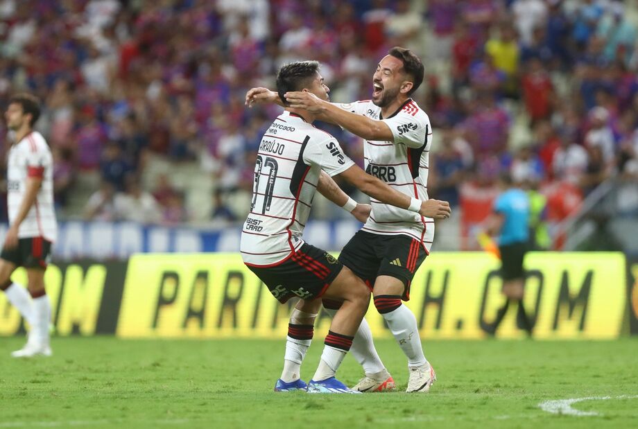 Flamengo desencanta no Brasileirão e impõe a quarta derrota seguida ao Fortaleza
