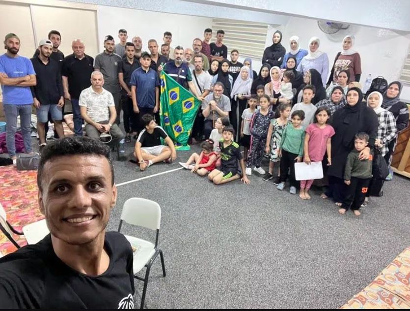 Grupo de brasileiros que estavam na Faixa de Gaza