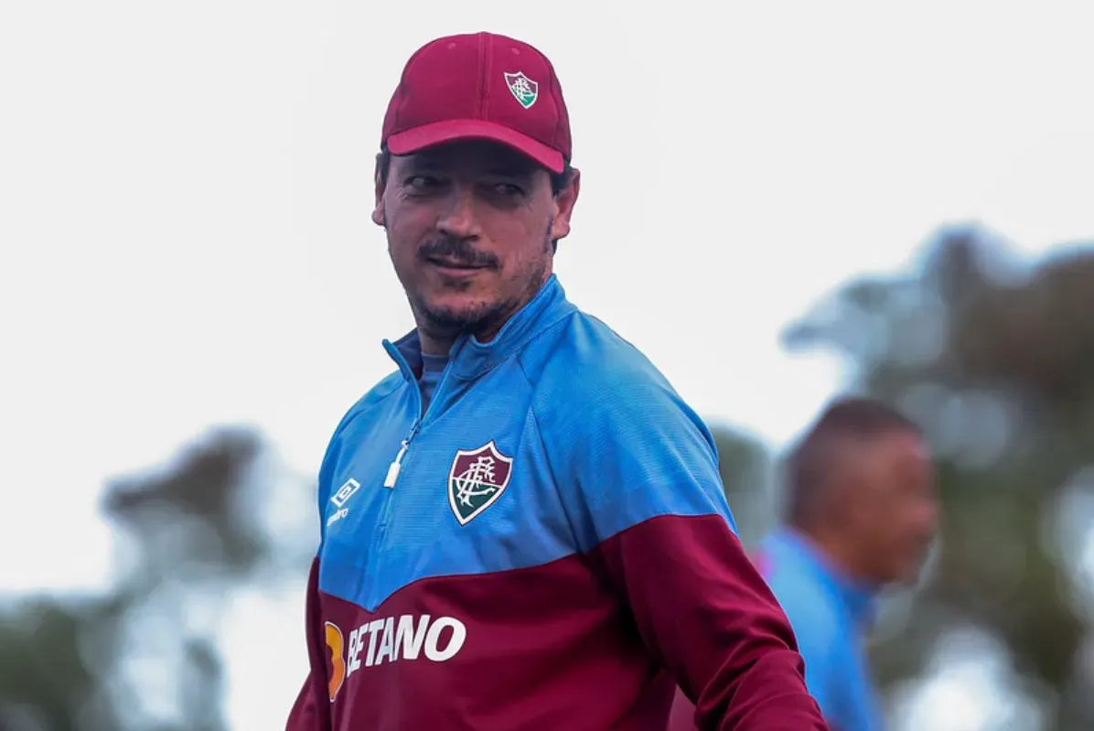 Presidente do Fluminense quer renovar com Diniz até 2025