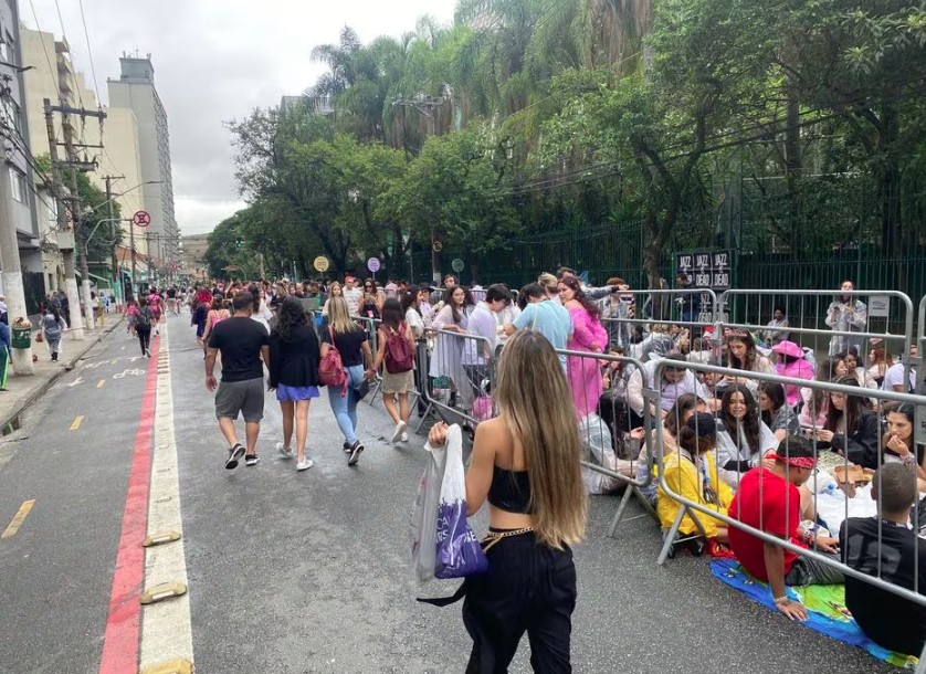 Taylor Swift: fila no Allianz Parque no primeiro dia de apresentações da artista em São Paulo.