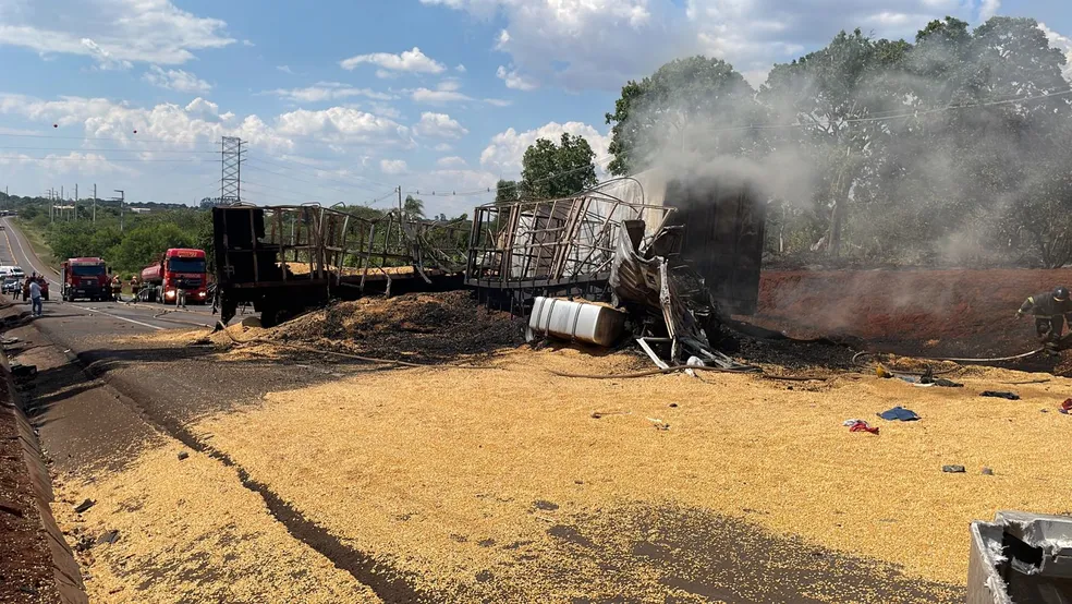 Acidente na BR-163 em Campo Grande deixa dois mortos e três feridos