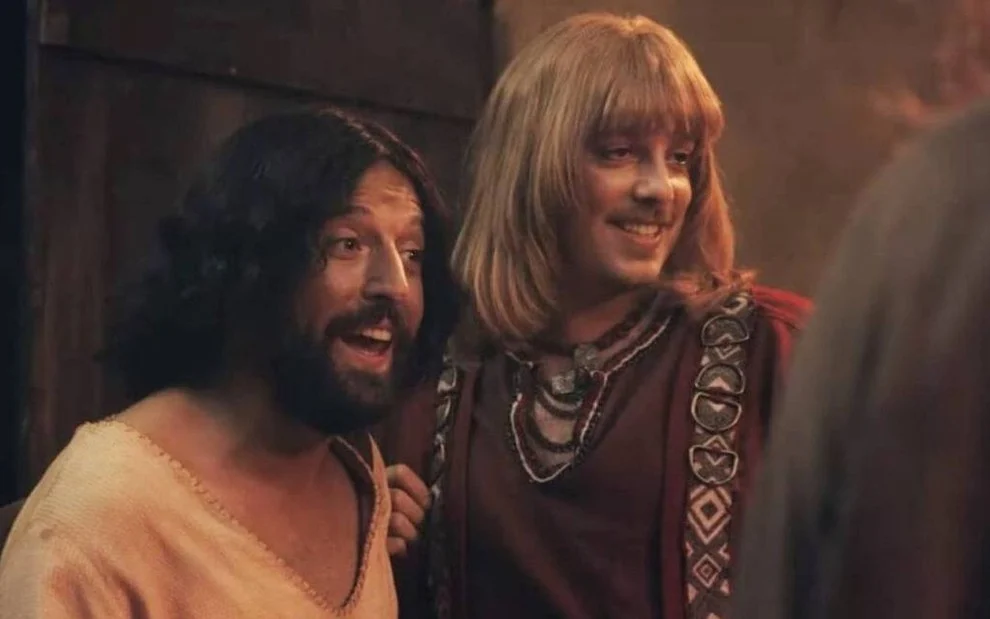 Fabio Porchat e Gregorio Duvivier em A Primeira Tentação de Cristo, especial do Porta dos Fundos