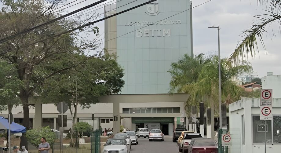Dois pacientes que teriam supostamente consumido bebida alcoólica adulterada estão internados no Hospital Regional de Betim