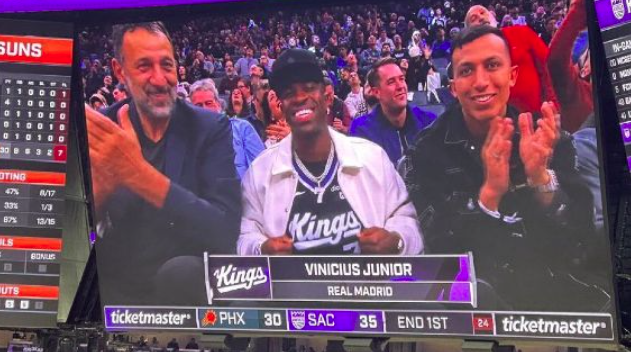 Vinicius Jr. marca presença em partida do Sacramento Kings na NBA