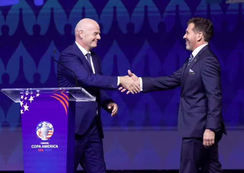Presidentes da Fifa, Gianni Infantino, e da Conmebol, Alejandro Domínguez, vão enviar representantes à CBF em janeiro