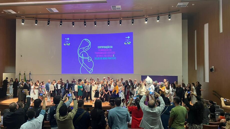 Ministério da Saúde premia CG com certificação pela erradicação da transmissão vertical do HIV