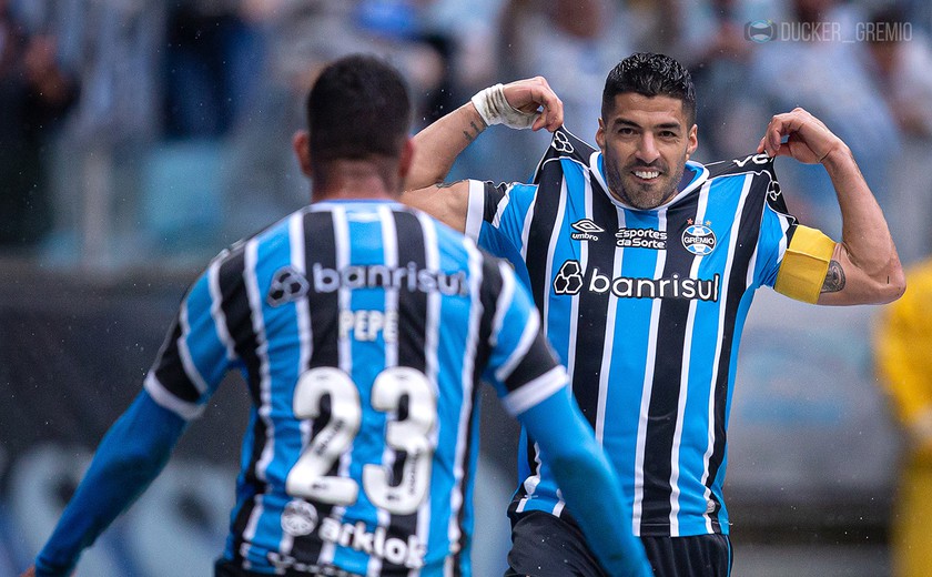 Grêmio vence o Vasco com gol de Suárez na despedida e volta ao G-4 do Brasileirão