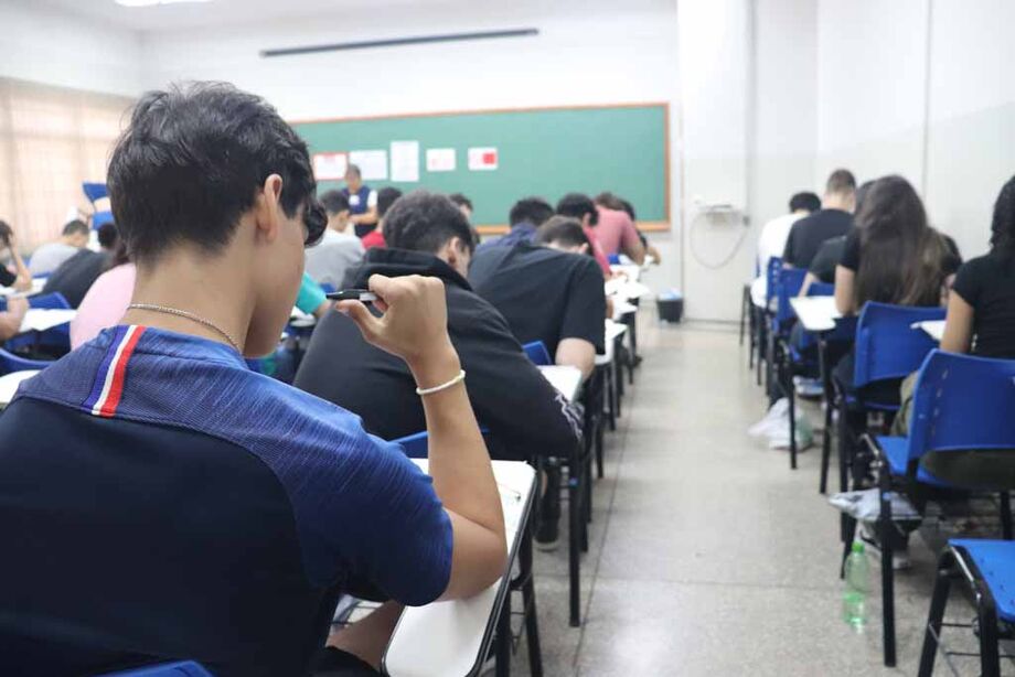 Mais de 13 mil alunos do Ensino Médio realizam as provas do PASSE UFMS
