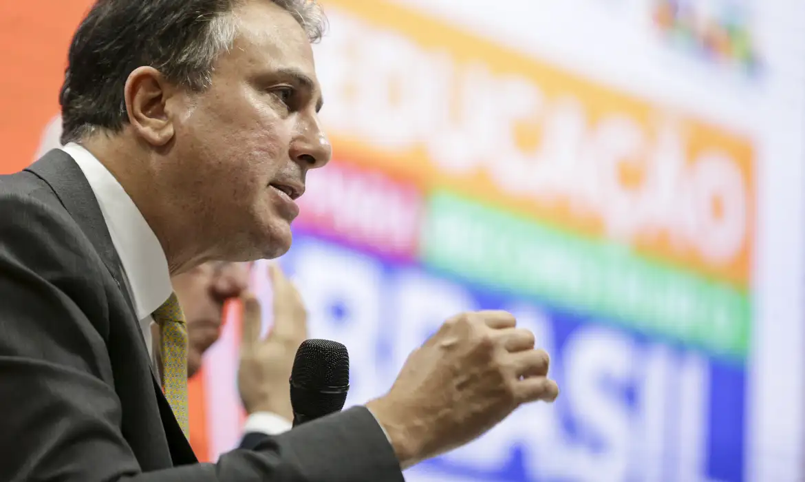 Ministério da Educação diz que cursos de licenciatura 100% EaD podem acabar