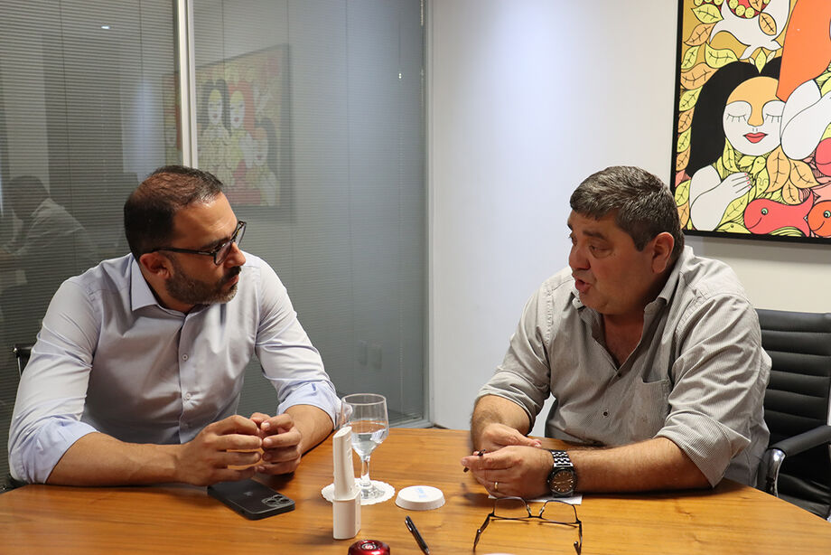 O chefe de gabinete da Fiems Robson Del Casale se reuniu com o prefeito de Bonito, Josmail Rodrigues