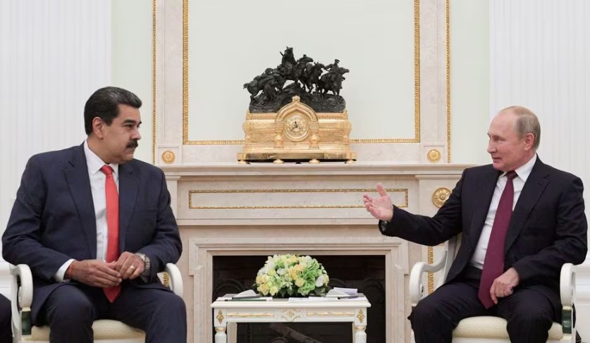 Imagem de 2019 mostra encontro entre ditador da Venezuela, Nicolás Maduro, e o presidente da Rússia, Vladimir Putin, em Moscou. Maduro vai visitar Rússia neste mês para 'aprofundar laços'