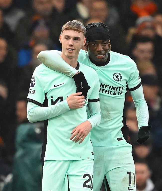 Cole Palmer (2x) e Noni Madueke marcaram para o Chelsea