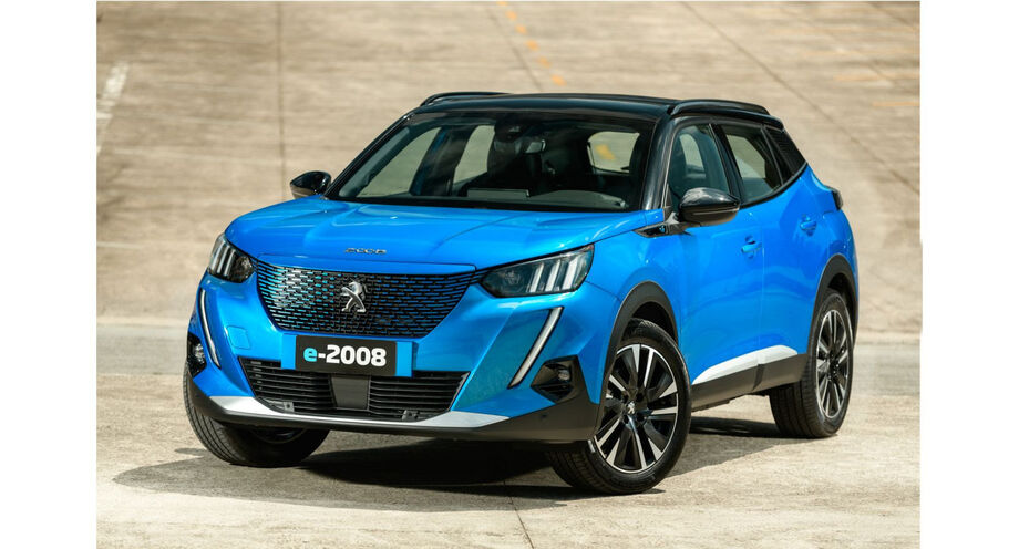 PEUGEOT e-2008