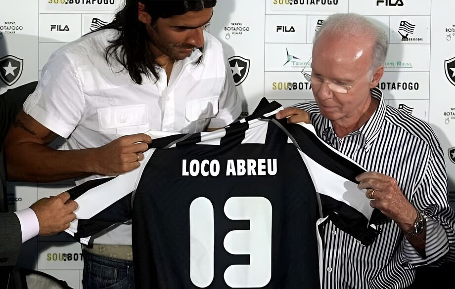 Zagallo com Loco Abreu, que também gostava do número 13, em sua apresentação o Botafogo, onde o Velho Lobo também foi ídolo