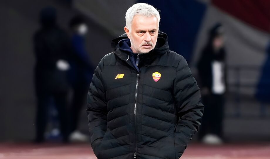 José Mourinho, de 59 anos, teria recusado proposta para comandar a seleção brasileira.