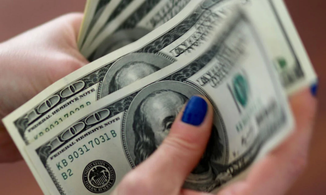 Dólar