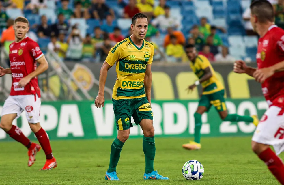 Rodriguinho jogou pelo Cuiabá em 2023