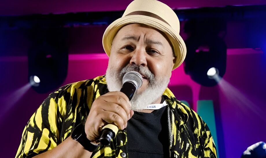 O cantor e compositor Jorge Aragão teve seus equipamentos de trabalho furtados em aeroporto no último sábado, 20
