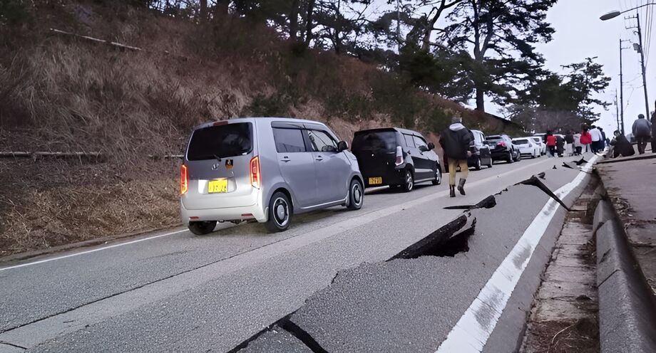 Consequências do terremoto na cidade japonesa de Ishikawa