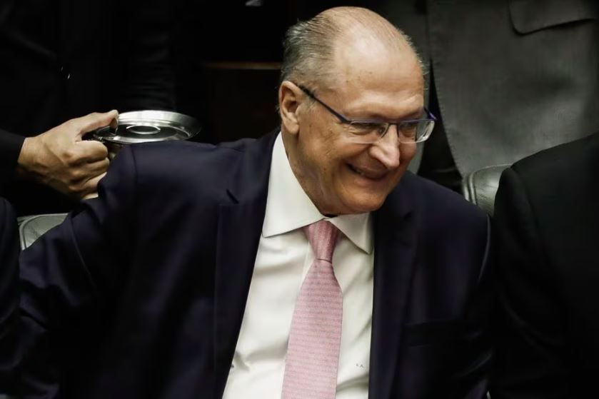 Alckmin é vice-presidente e ministro do Desenvolvimento, Indústria, Comércio e Serviços