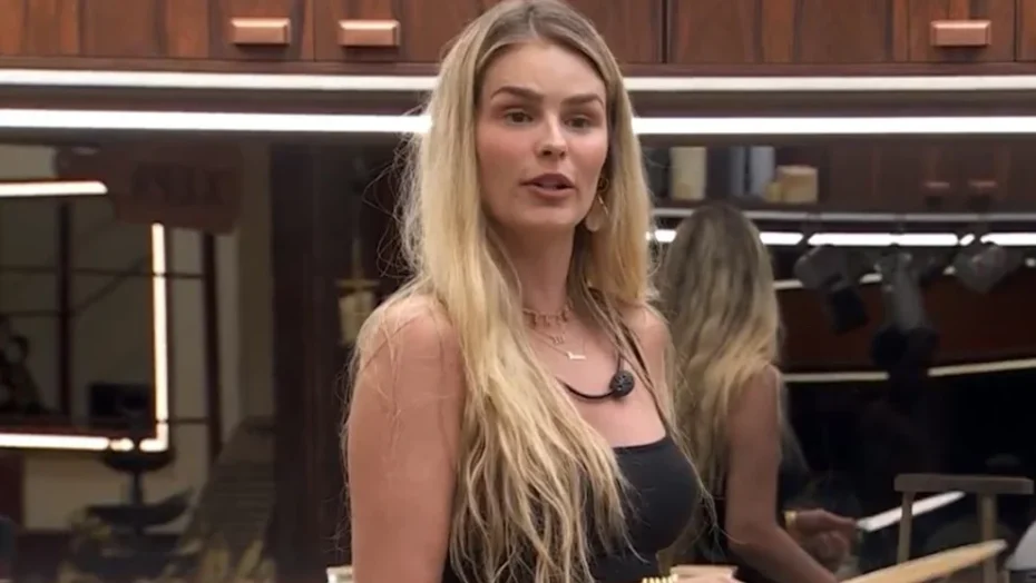 Yasmin Brunet questiona comentários sobre compulsão alimentar: 'toco na comida, vocês olham'