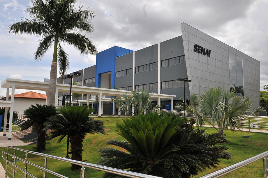 Inscrições Abertas: Candidatos podem se inscrever para o ingresso em 2024 até o dia 16 de fevereiro pelo site meufuturoagora.com.br.