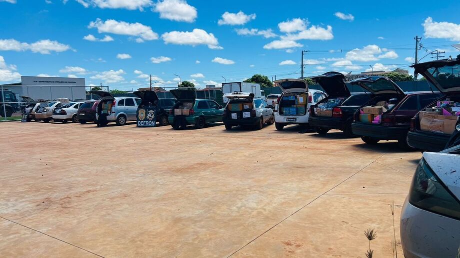 Polícia Civil apreende 14 veículos e diversas mercadorias contrabandeadas
