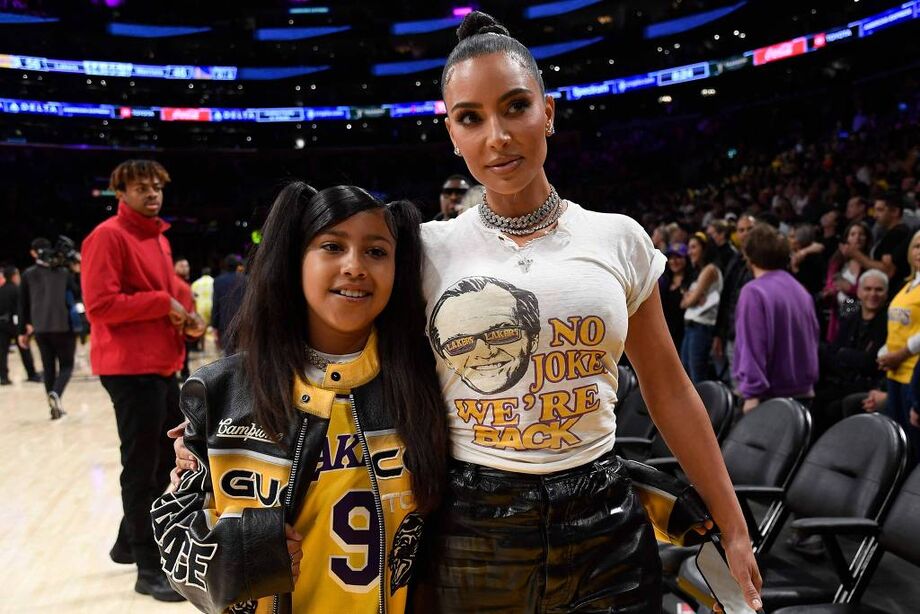 North West estreia no ranking Hot 100 da Billboard e ganha elogio da mãe, Kim Kardashian