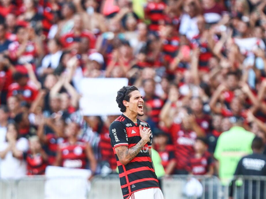 Flamengo bate Fluminense em clássico equilibrado e fica mais perto do título da Taça Guanabara