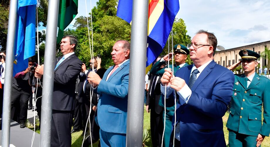 Governador Riedel, deputado Gerson Claro e vice-presidente do TJMS, Dorival Pavan