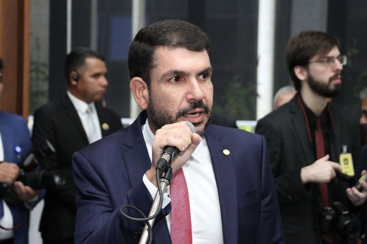 De autoria do deputado Jamilson Nmae, projeto determina divulgação da lista de remédios inclusos no Farmácia Brasil Popular
