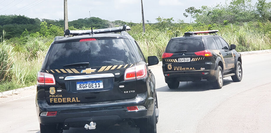 Ação conjunta da Polícia Federal e Receita Federal mira esquema de empresas fantasmas