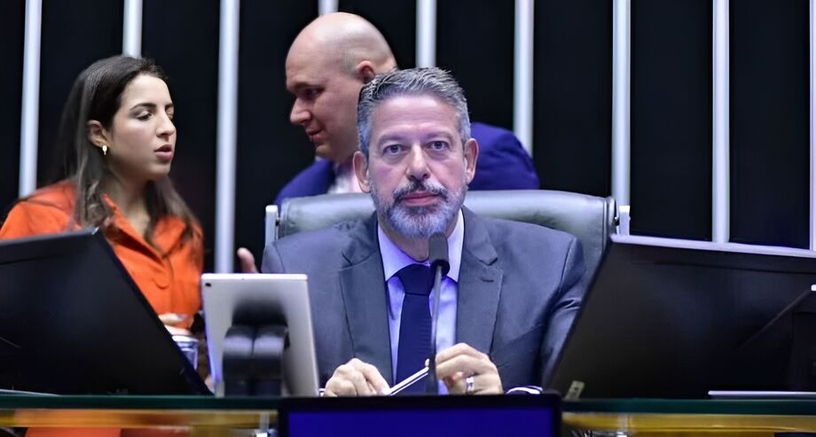 O presidente da Câmara, Arthur Lira, mandou recados ao governo Lula na abertura do ano Legislativo