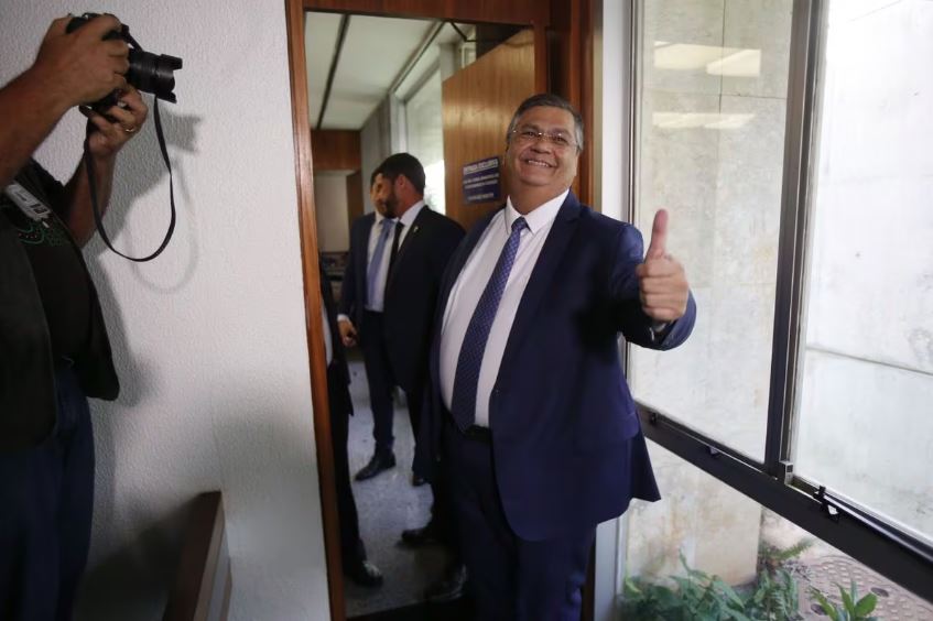 Flávio Dino tomará posse no STF nesta quinta-feira (22)