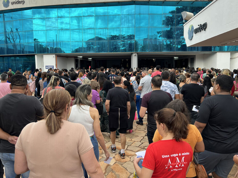 Com mais de 20 mil inscritos, provas do concurso para professor da Reme acontecem neste domingo