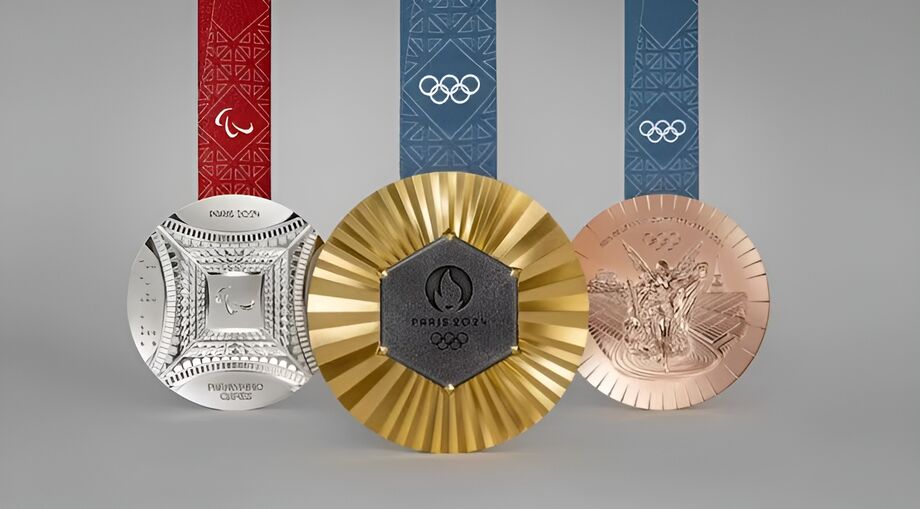 Medalhas dos Jogos Olímpicos de Paris-2024 têm pedaços da Torre Eiffel em sua composição