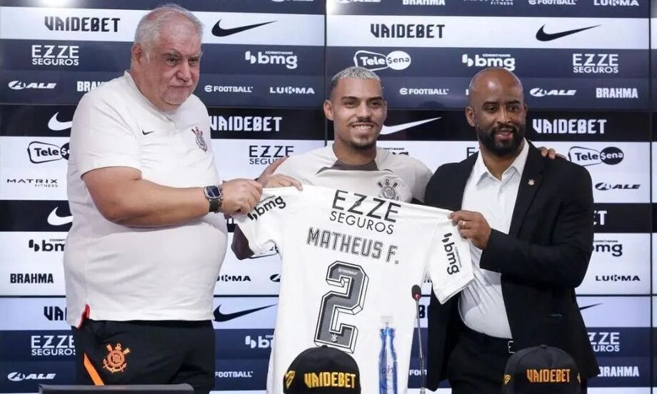 Matheuzinho será o camisa 2 do Corinthians