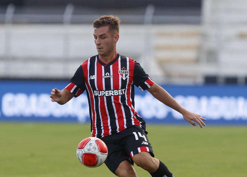 Galoppo treina normalmente e traz alívio para Thiago Carpini no São Paulo