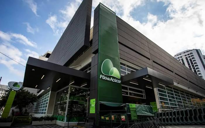 Grupo Pão de Açúcar emite nota lamentando a perda.