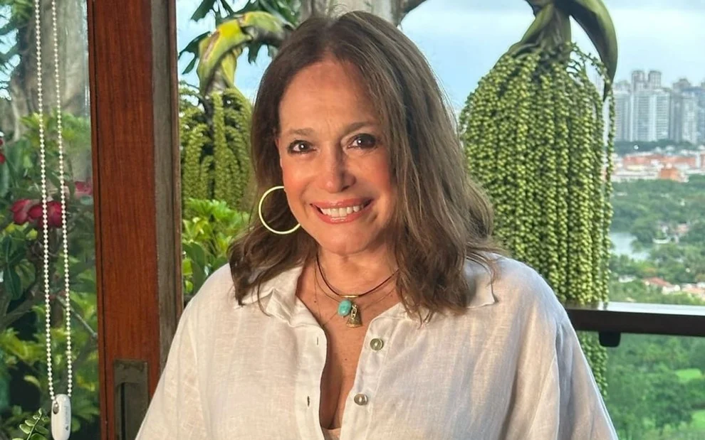 Susana Vieira em foto publicada nas redes sociais; ela afirmou ter renovado contrato com a Globo