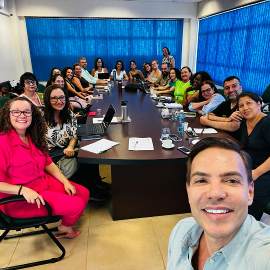 Equipe gestora da UEMS em Campo Grande se reúne para discutir demandas do ano letivo de 2024