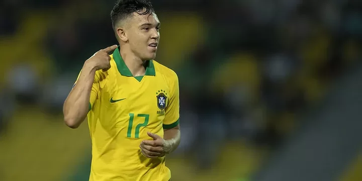 Casemiro é cortado da seleção brasileira por lesão e Dorival Jr. chama Pepê, do Porto