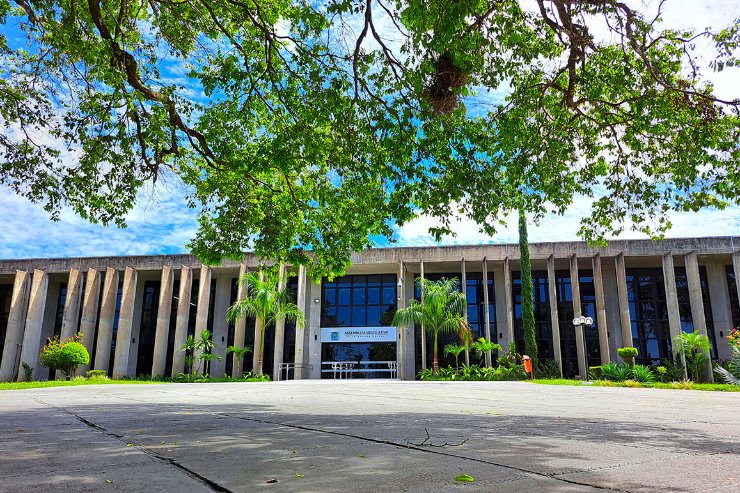 Semana na ALEMS conta com realização de sessões plenárias, reunião da CCJR e comemoração aos 45 anos da CRECI