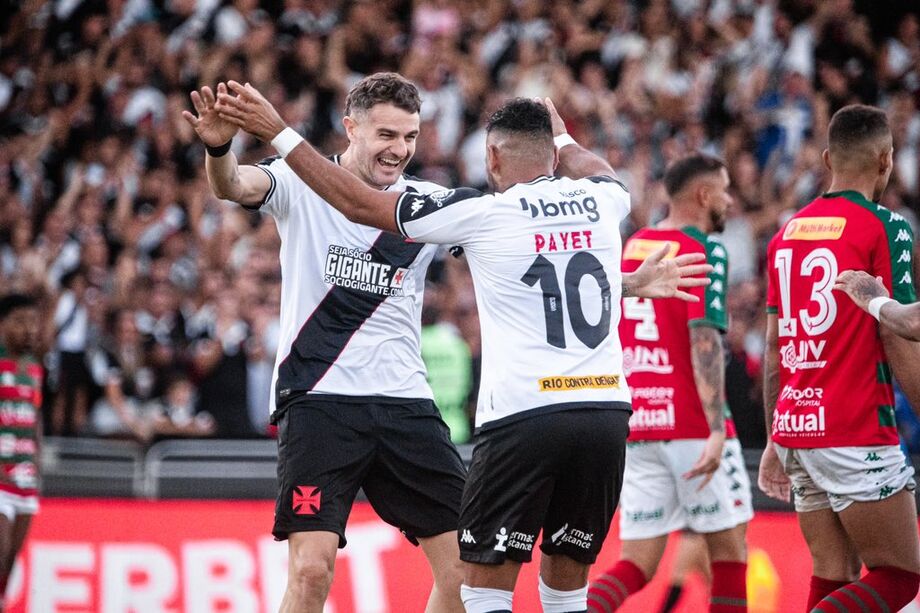 Vasco goleia a Portuguesa e pega o Nova Iguaçu na semifinal do Campeonato Carioca
