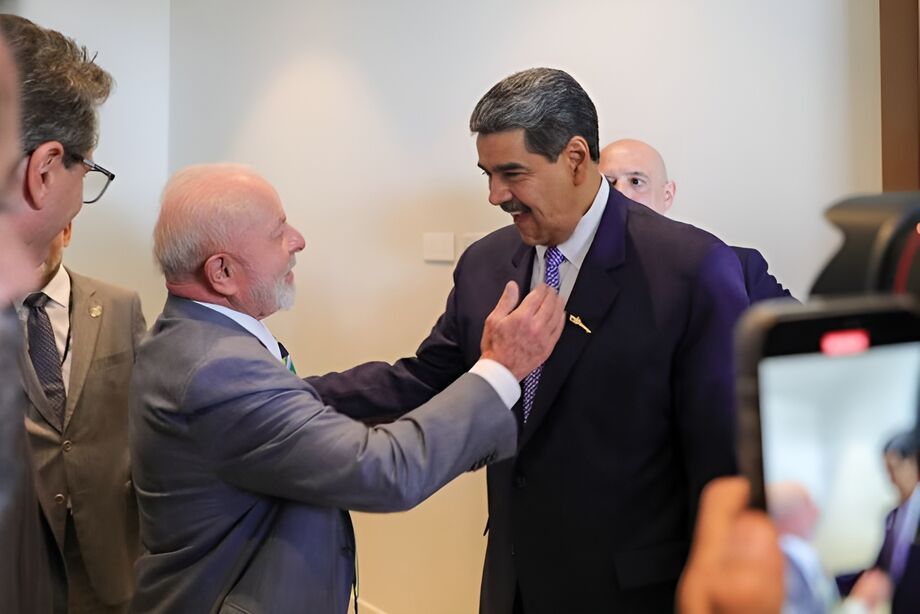 Lula e Nicolás Maduro se encontram na Cúpula da Celac