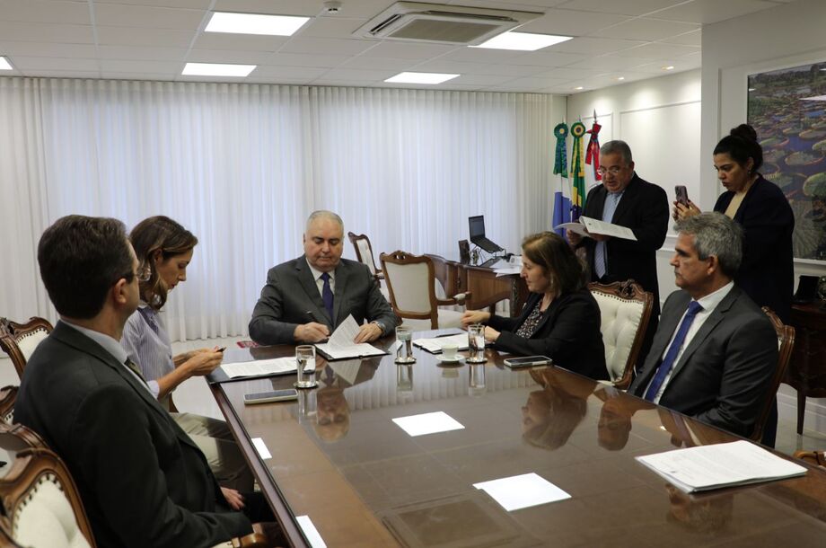 TJMS renova parceria com MPT e mantém oportunidades aos jovens aprendizes