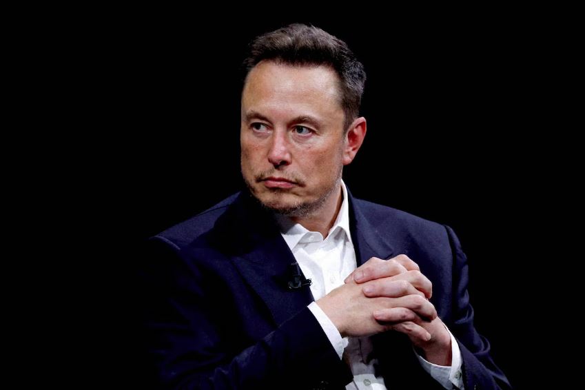 Elon Musk comprou o antigo Twitter em outubro de 2022 e, desde então, implementou várias mudanças, incluindo o novo nome, X