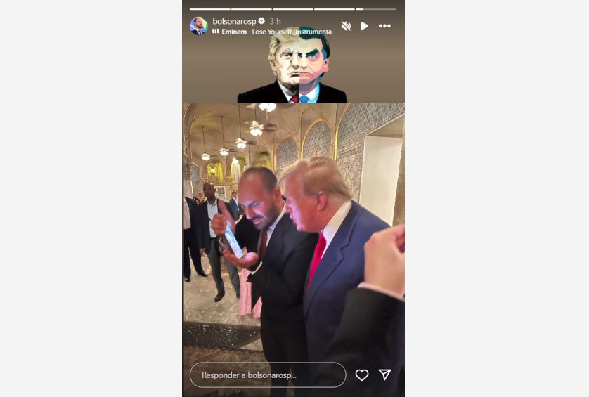 Eduardo Bolsonaro registra em story no instagram a chamada de vídeo do pai com o ex-presidente do EUA Donald Trump