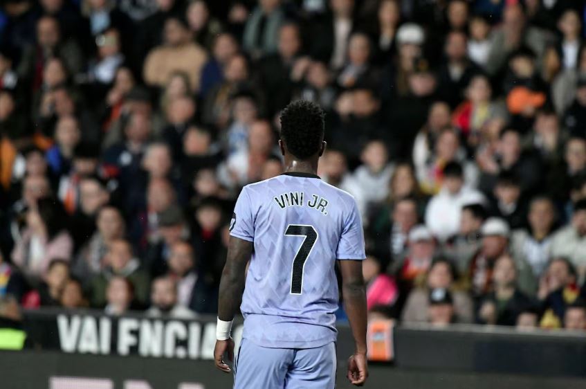 Vini Jr., jogador do Real Madrid, em jogo do seu time no Campeonato Espanhol
