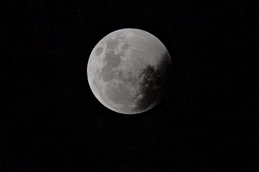 Eclipse lunar penumbral observado na Austrália, em 2021